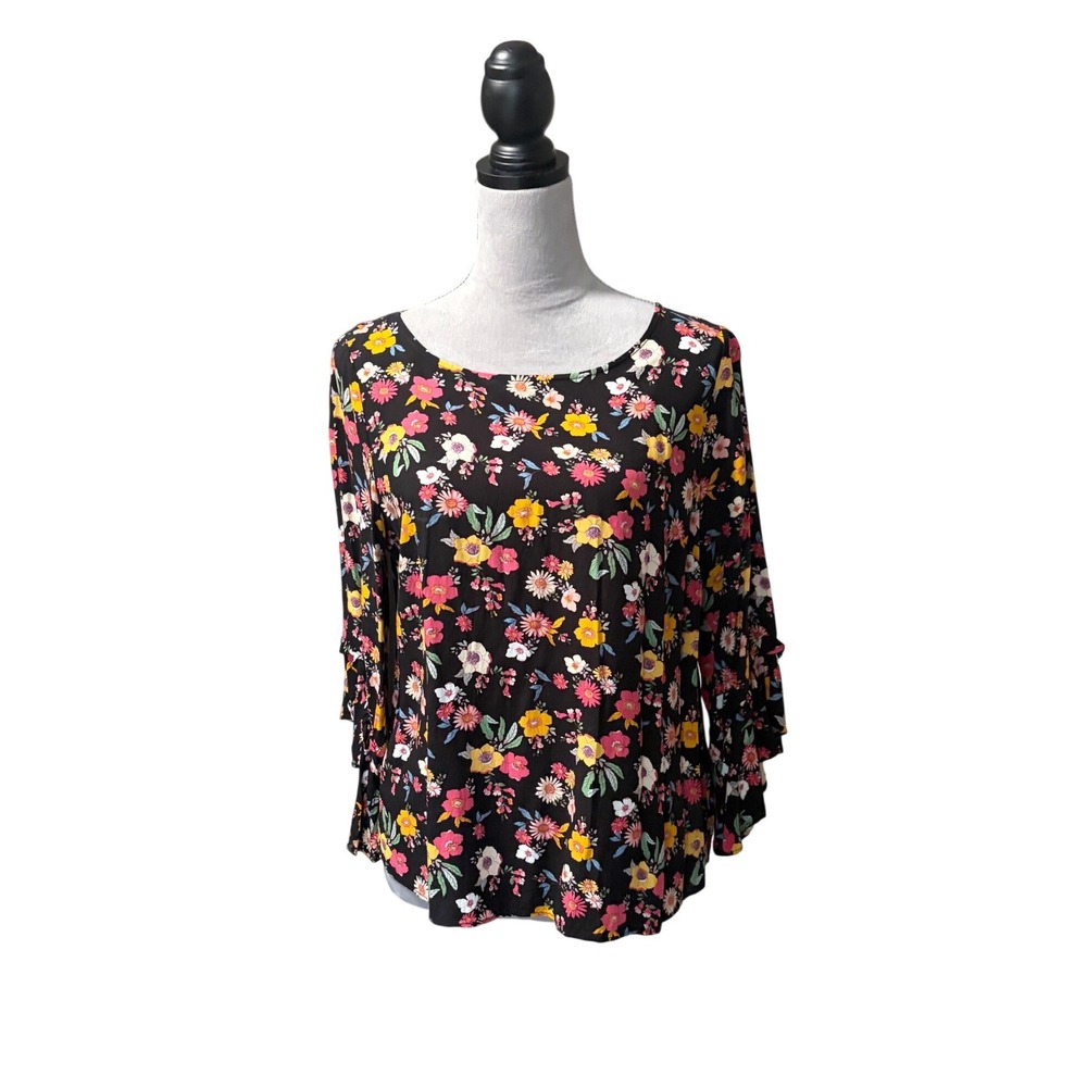Everly Floral Ruffle Sleeve Blouse Black‎ Multi Color Rayon Scoop Neck Medium